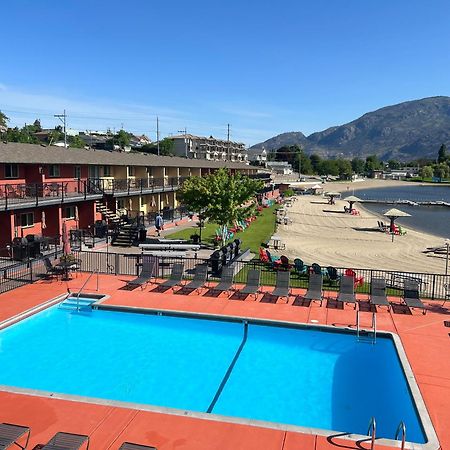 Safari Beach Resort Osoyoos Buitenkant foto